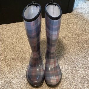 Plaid rain boots